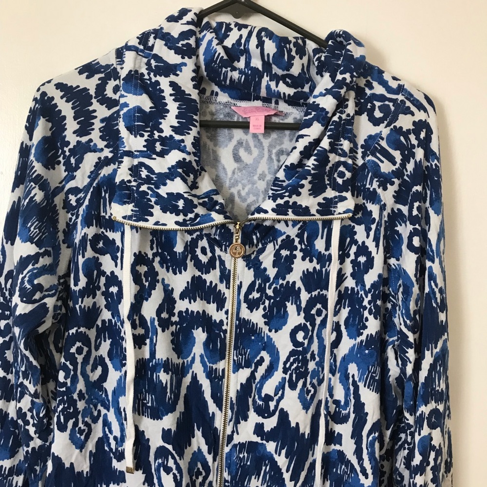 Lilly Pulitzer full zip EUC